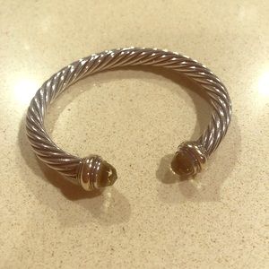 DY cable bracelet with peridot